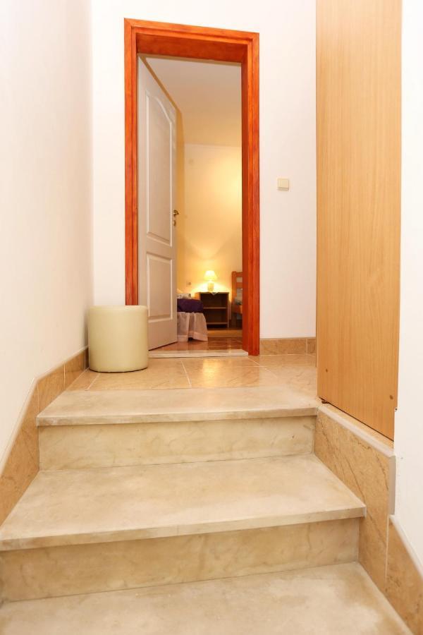 Apartments By The Sea Zuljana, Peljesac - 10233 Esterno foto